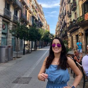 Meet your Posher, Nicole